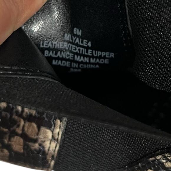 Marc Fisher LTD Yale 4 Chelsea Leather Pointy Toe Ankle Boots - Picture 10 of 12